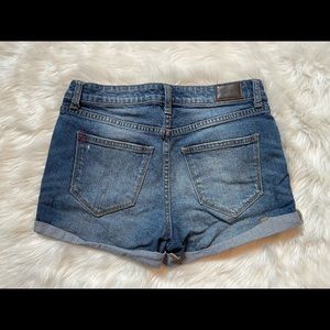 Urban Outfitters BDG Mid-Rise Denim Shorts Size 27